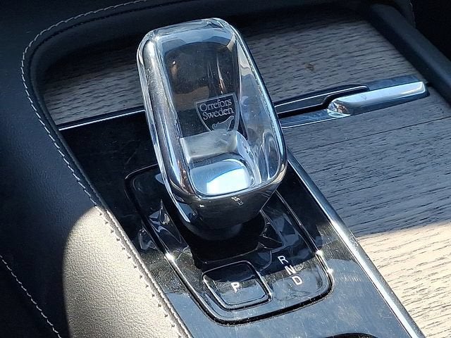2024 Volvo XC90 Ultimate Bright Theme