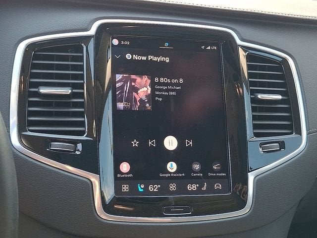2024 Volvo XC90 Ultimate Bright Theme