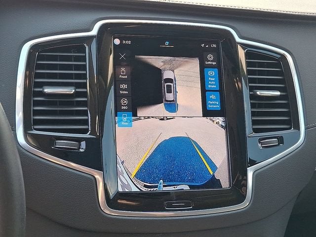 2024 Volvo XC90 Ultimate Bright Theme
