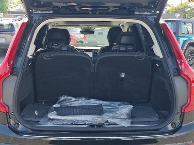 2024 Volvo XC90 Ultimate Bright Theme
