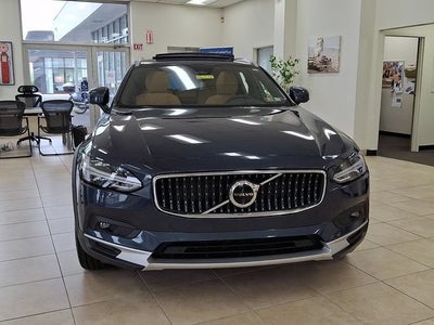 2024 Volvo V90 Cross Country Ultimate