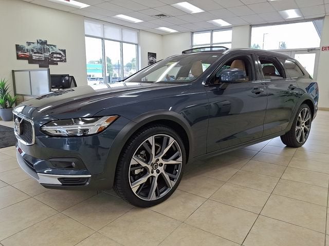 2024 Volvo V90 Cross Country Ultimate