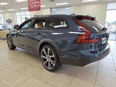 2024 Volvo V90 Cross Country Ultimate