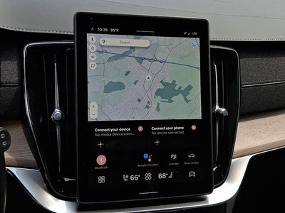 2025 Volvo XC90 Plus