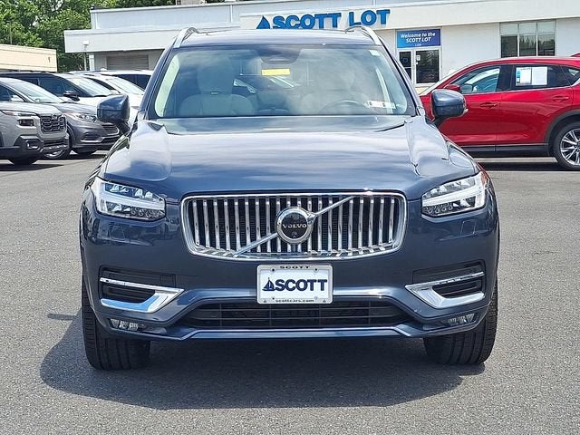 2024 Volvo XC90 Plus Bright Theme