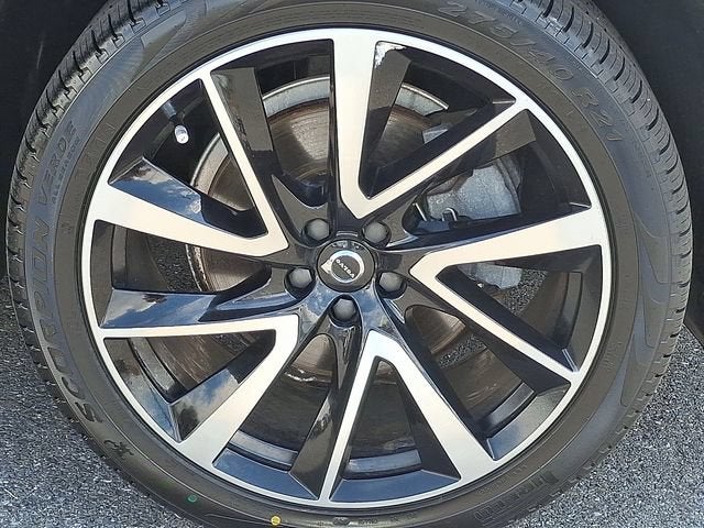 2024 Volvo XC90 Plus Bright Theme