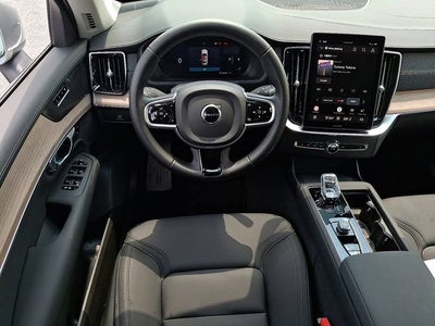 2026 Volvo XC90 Plus