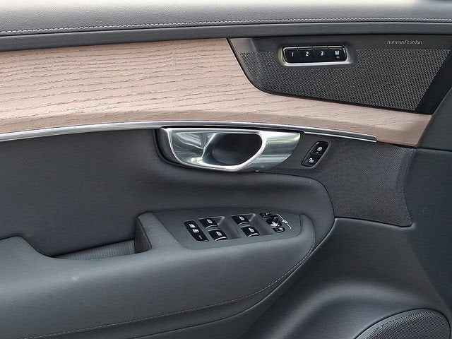 2026 Volvo XC90 Plus