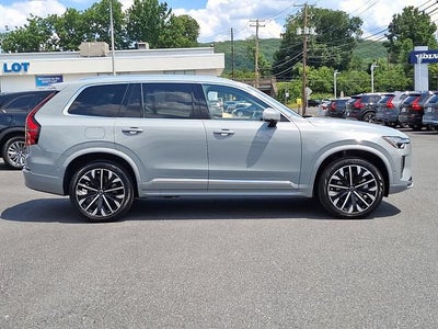 2026 Volvo XC90 Plus