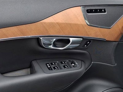 2025 Volvo XC90 Plus
