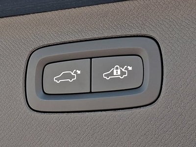 2025 Volvo XC90 Plus