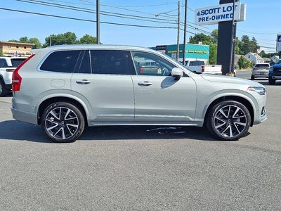 2024 Volvo XC90 Plus Bright Theme