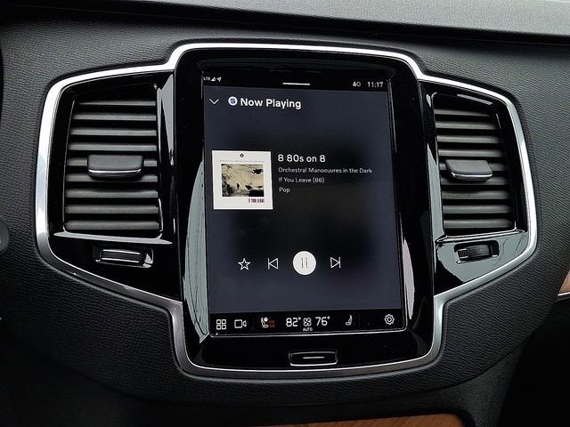 2024 Volvo XC90 Plus Bright Theme