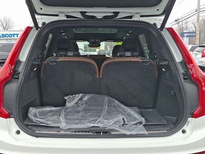 2024 Volvo XC90 Plus Bright Theme