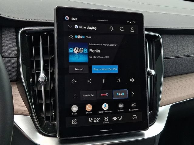 2026 Volvo XC90 Plus