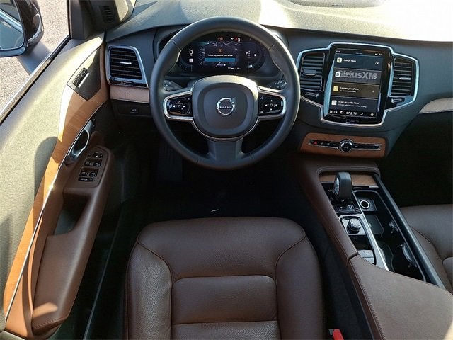 2024 Volvo XC90 Plus Bright Theme