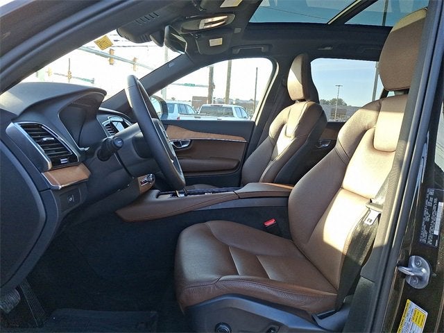 2024 Volvo XC90 Plus Bright Theme