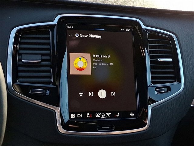 2024 Volvo XC90 Plus Bright Theme