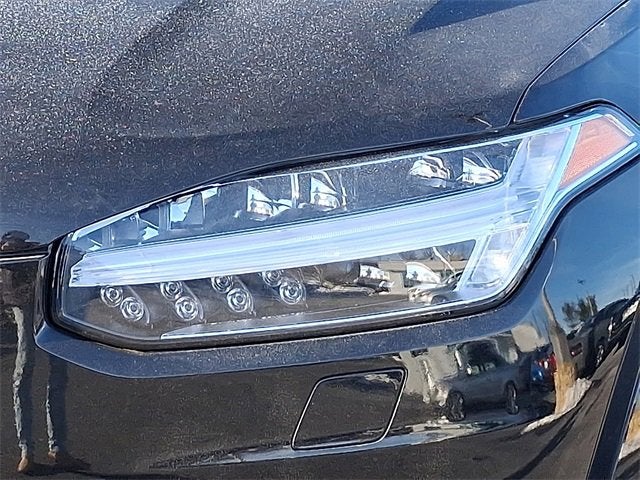 2024 Volvo XC90 Plus Bright Theme