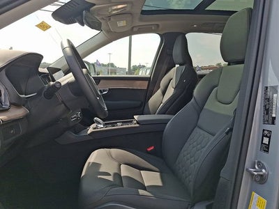 2026 Volvo XC90 Plus