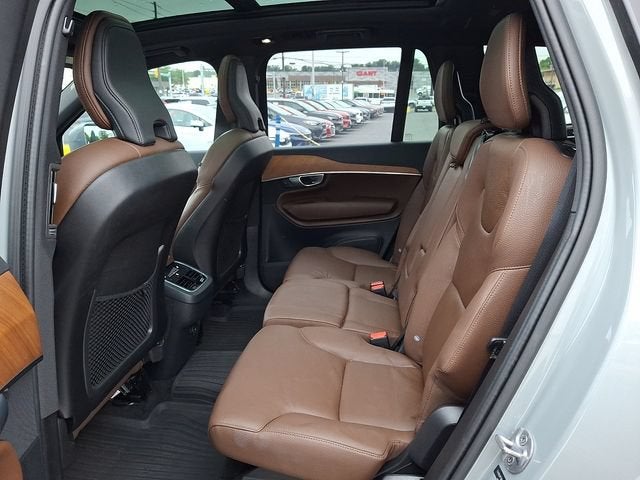 2024 Volvo XC90 Plus Bright Theme