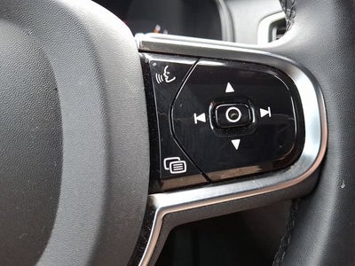 2024 Volvo XC90 Plus Bright Theme