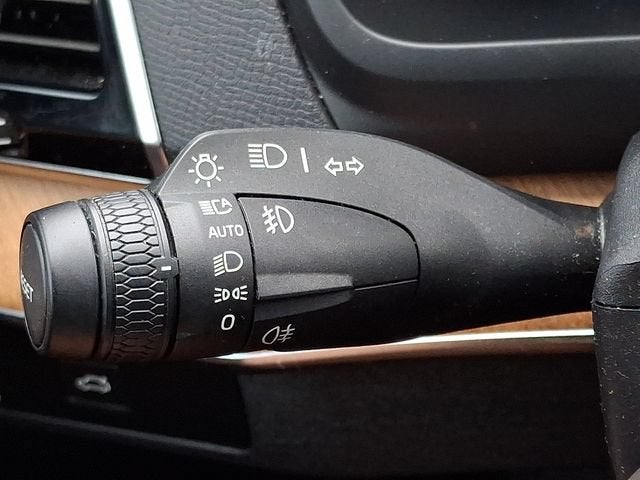 2024 Volvo XC90 Plus Bright Theme