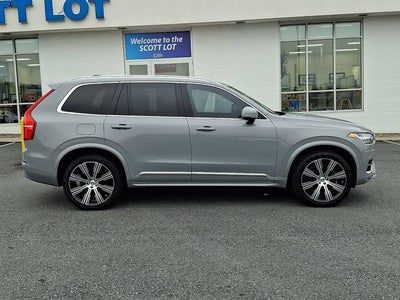 2024 Volvo XC90 Plus Bright Theme