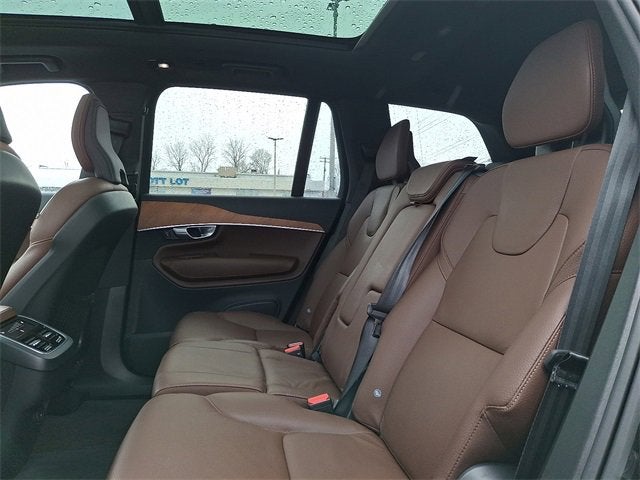 2024 Volvo XC90 Plus Bright Theme