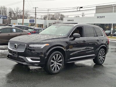 2024 Volvo XC90 Plus Bright Theme