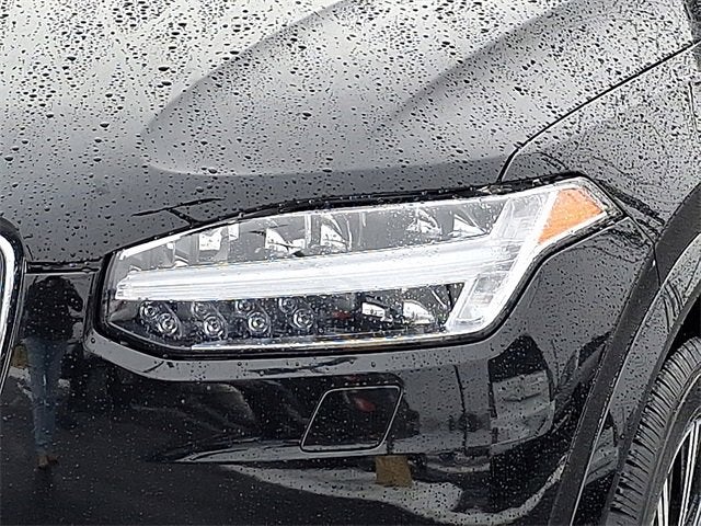 2024 Volvo XC90 Plus Bright Theme