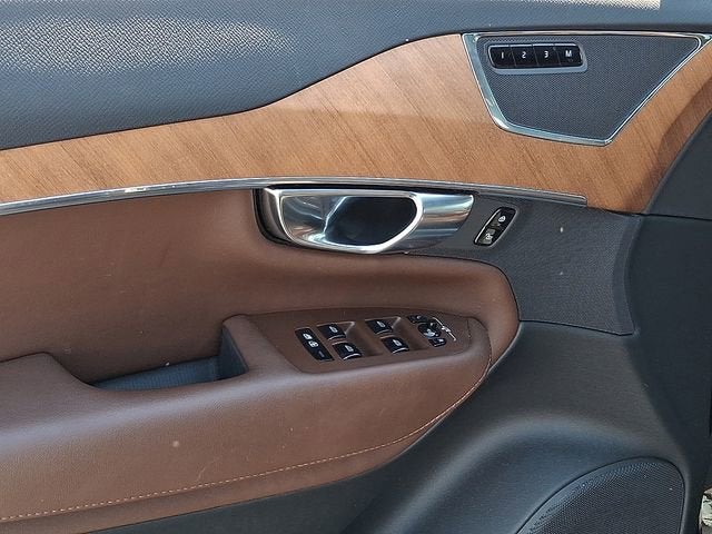 2025 Volvo XC90 Plus