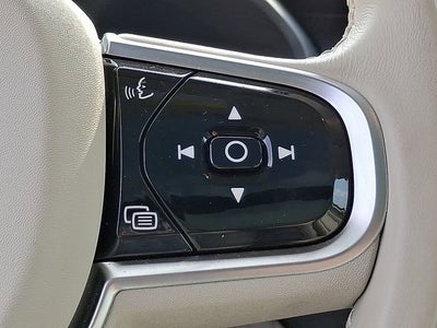 2025 Volvo XC90 Plus