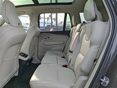 2024 Volvo XC90 Ultimate Bright Theme