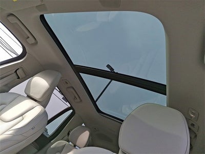 2024 Volvo XC90 Ultimate Bright Theme