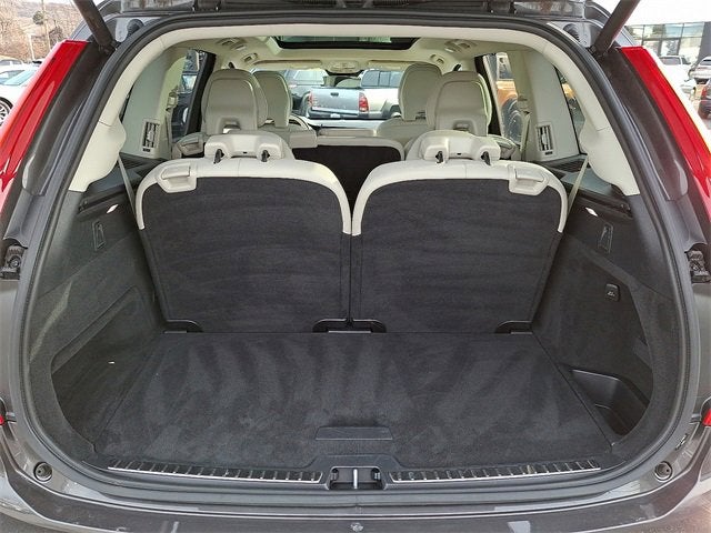 2024 Volvo XC90 Ultimate Bright Theme