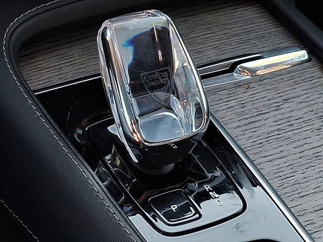 2024 Volvo XC90 Ultimate Bright Theme