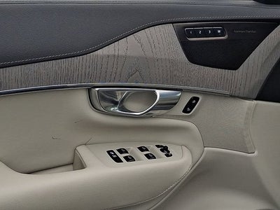 2025 Volvo XC90 Ultra