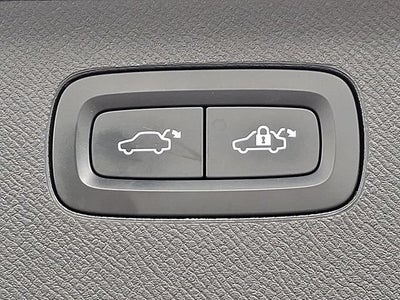 2023 Volvo XC90 Plus