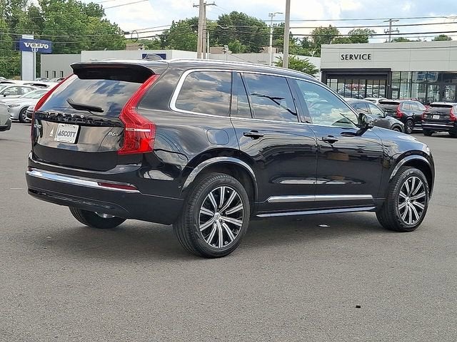 2023 Volvo XC90 Plus