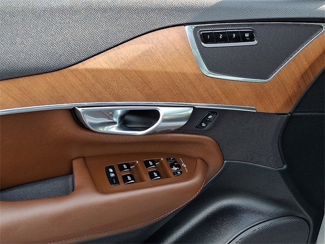 2023 Volvo XC90 Plus