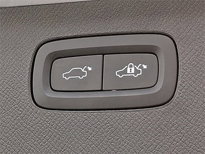 2023 Volvo XC90 Plus