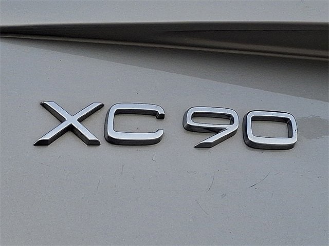 2023 Volvo XC90 Plus