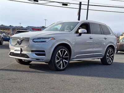 2023 Volvo XC90 Plus