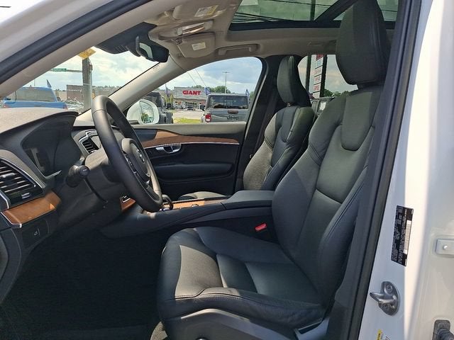 2023 Volvo XC90 Plus