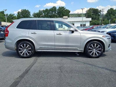 2023 Volvo XC90 Plus