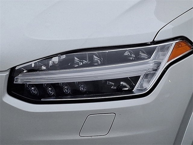 2023 Volvo XC90 Plus