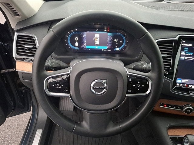 2023 Volvo XC90 Plus