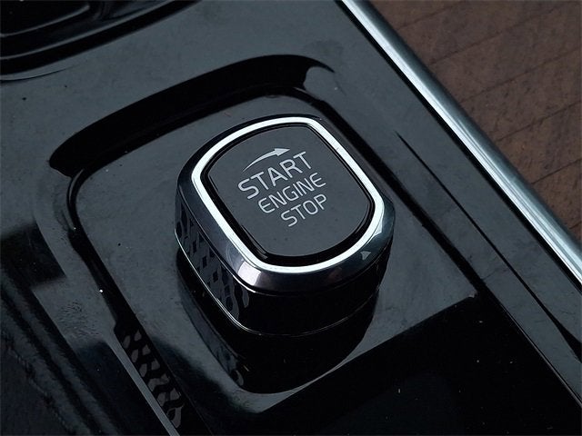 2023 Volvo XC90 Plus