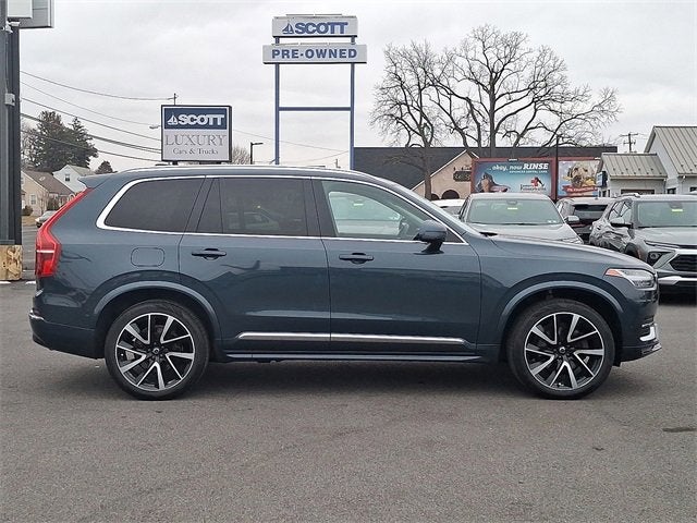 2023 Volvo XC90 Plus